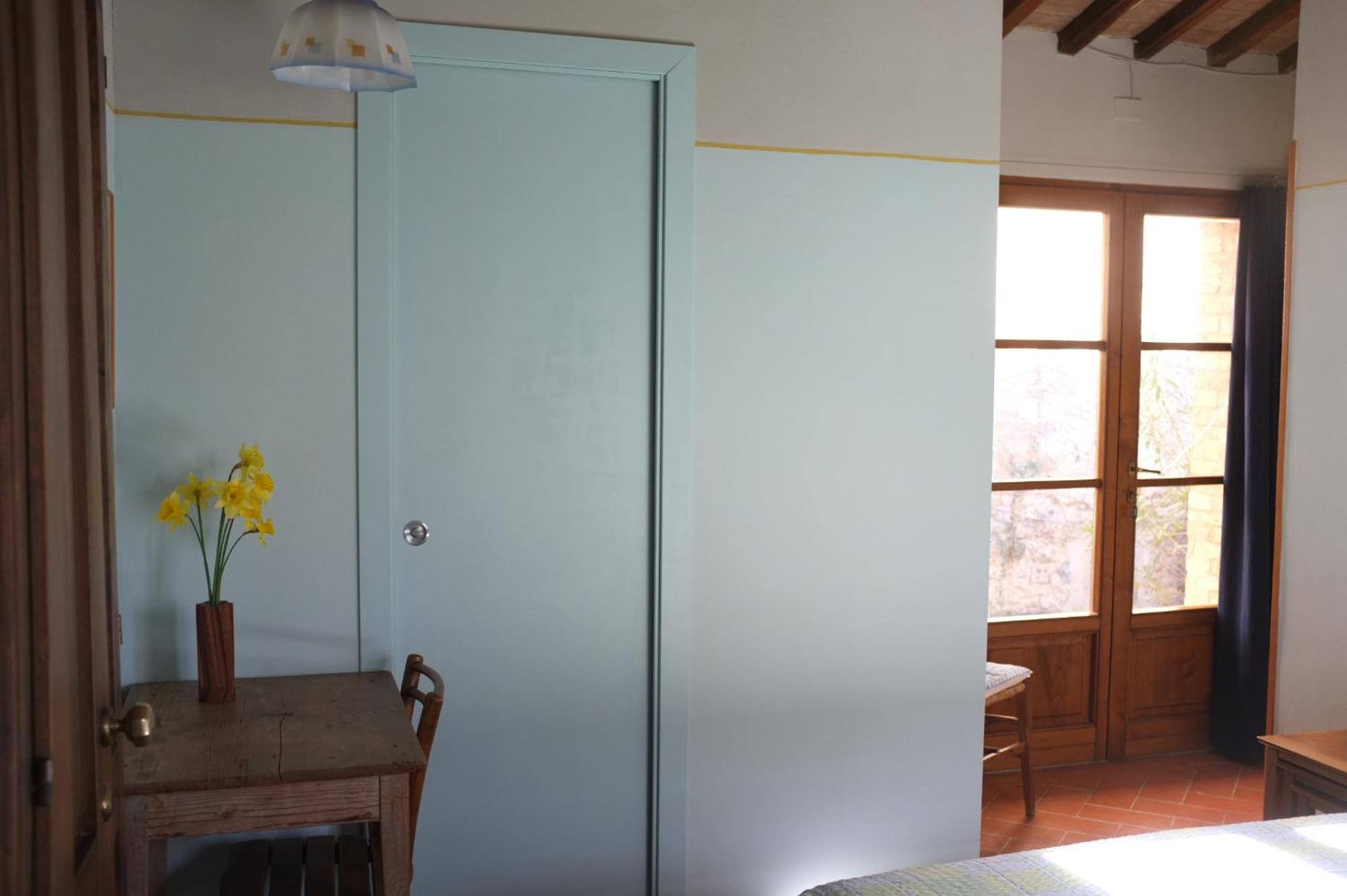 Private Room With Own Bathroom At Podere Noceto Grotti エクステリア 写真