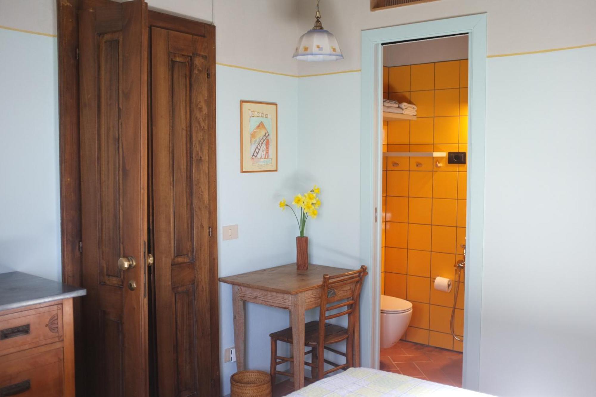 Private Room With Own Bathroom At Podere Noceto Grotti エクステリア 写真